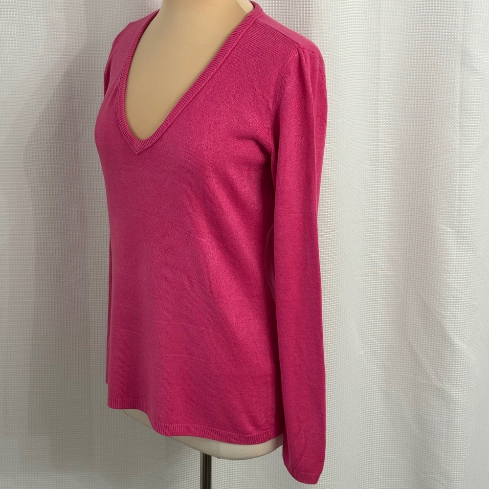 New York & Company Women's Long Sleeve V-Neck Pullover Sweater - Picture 4 of 7